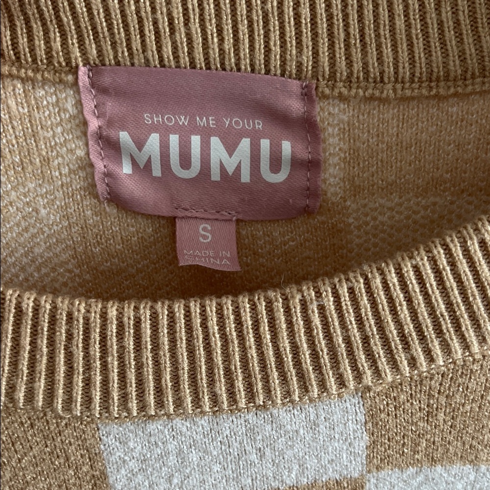Mumu Scout Tan and White Checkerboard Sweater - Picture 2 of 5